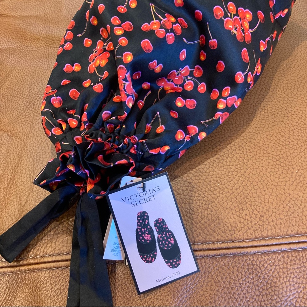 victoria’s secret fuzzy cherry slippers (NWT!)